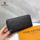 【2026】【 LOUIS VUITTON公式 旗艦店】ルイヴィトン クラッチバッグ 当日出荷 好評に付き再入荷!21*11CM 【2026】【 LOUIS VUITTON公式 旗艦店】ルイヴィトン クラッチバッグ 当日出荷 好評に付き再入荷!21*11CM