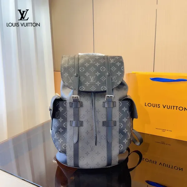 【2026】【 LOUIS VUITTON公式 旗艦店】ルイヴィトン   リュックサック   当日出荷 好評に付き再入荷！30*14*44CM