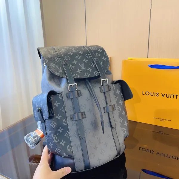 【2026】【 LOUIS VUITTON公式 旗艦店】ルイヴィトン   リュックサック   当日出荷 好評に付き再入荷！30*14*44CM