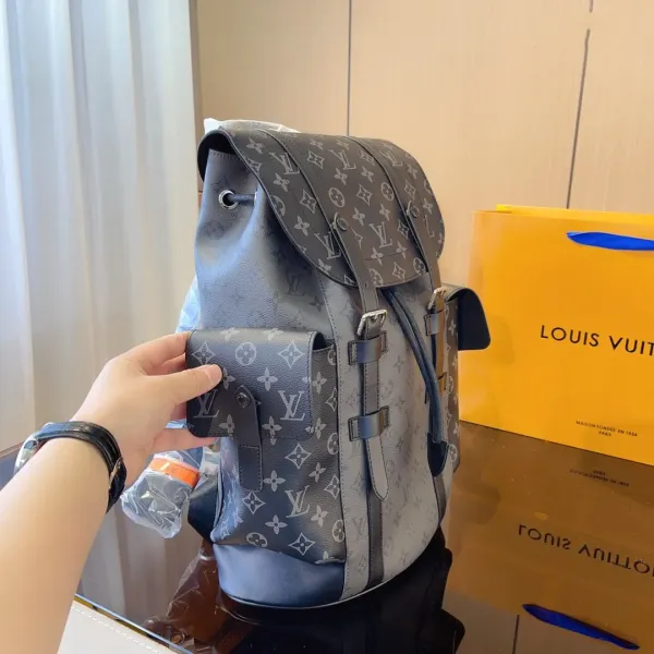 【2026】【 LOUIS VUITTON公式 旗艦店】ルイヴィトン   リュックサック   当日出荷 好評に付き再入荷！30*14*44CM