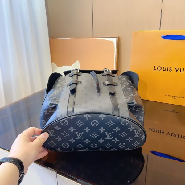 【2026】【 LOUIS VUITTON公式 旗艦店】ルイヴィトン   リュックサック   当日出荷 好評に付き再入荷！30*14*44CM