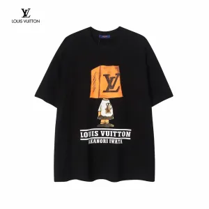 【2026】LV【LOUIS VUITTON公式旗艦店】 ルイヴィトン Tシャツご好評に付き再入荷! 【2026】LV【LOUIS VUITTON公式旗艦店】 ルイヴィトン Tシャツご好評に付き再入荷!