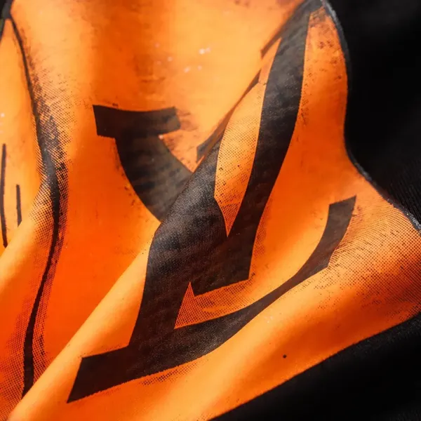 【2026】LV【LOUIS VUITTON公式旗艦店】 ルイヴィトン Tシャツご好評に付き再入荷! 【2026】LV【LOUIS VUITTON公式旗艦店】 ルイヴィトン Tシャツご好評に付き再入荷!