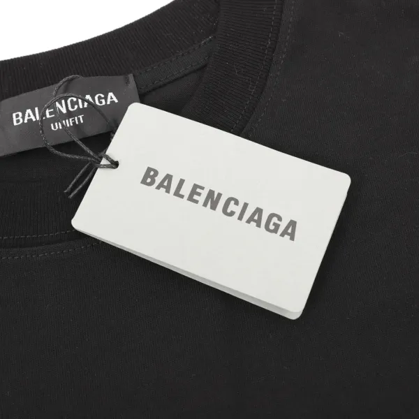 【2026】【BALENCIAGA 公式旗艦店】バレンシアガ Tシャツご好評に付き再入荷! 【2026】【BALENCIAGA 公式旗艦店】バレンシアガ Tシャツご好評に付き再入荷!