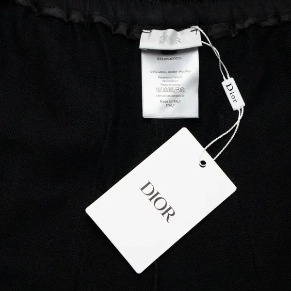 【2026】【DIOR 公式旗艦店】 ディオール ショートパンツ ご好評に付き再入荷! 【2026】【DIOR 公式旗艦店】 ディオール ショートパンツ ご好評に付き再入荷!