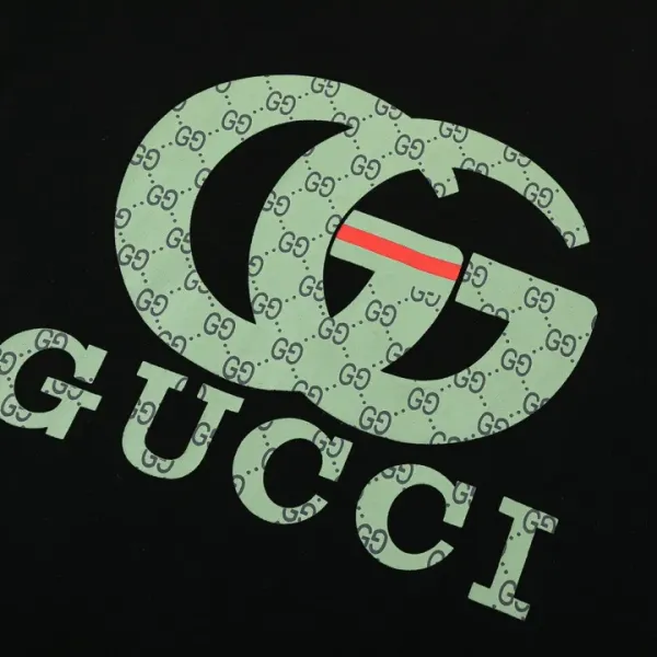 【2026】【GUCCI 公式旗艦店】 クッチ Tシャツご好評に付き再入荷! 【2026】【GUCCI 公式旗艦店】 クッチ Tシャツご好評に付き再入荷!