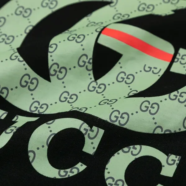 【2026】【GUCCI 公式旗艦店】 クッチ Tシャツご好評に付き再入荷! 【2026】【GUCCI 公式旗艦店】 クッチ Tシャツご好評に付き再入荷!
