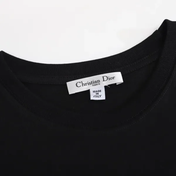 【2026】【DIOR 公式旗艦店】ディオール Tシャツご好評に付き再入荷! 【2026】【DIOR 公式旗艦店】ディオール Tシャツご好評に付き再入荷!