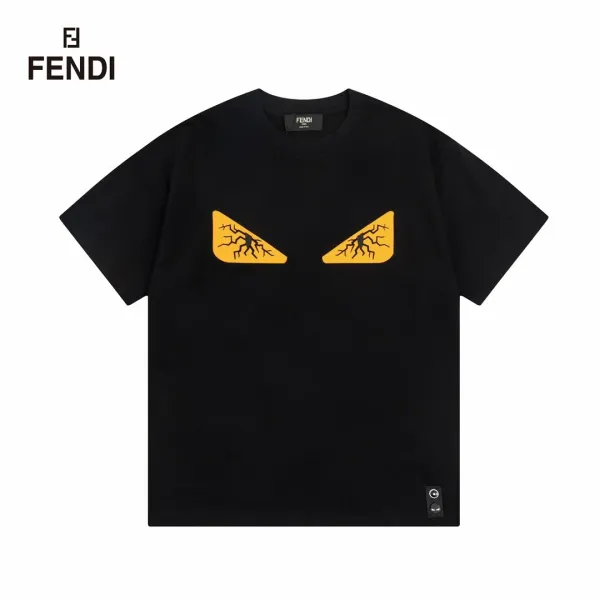 【2026】【FENDI  公式旗艦店】フェンディ   Tシャツご好評に付き再入荷！