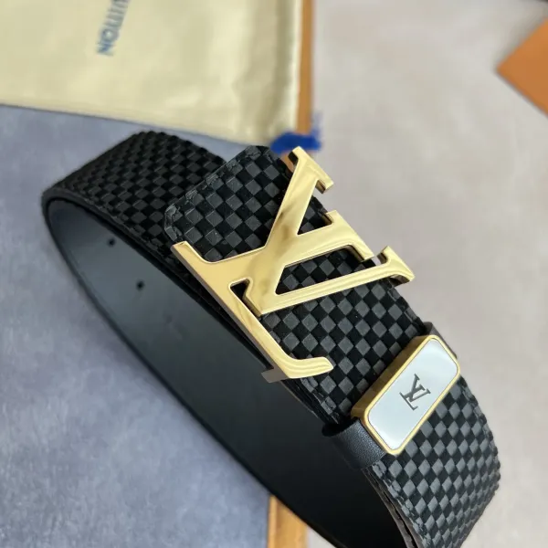 【2026】【LOUIS VUITTON】(ルイヴィトン) 4.0cm   ベルト メンズ