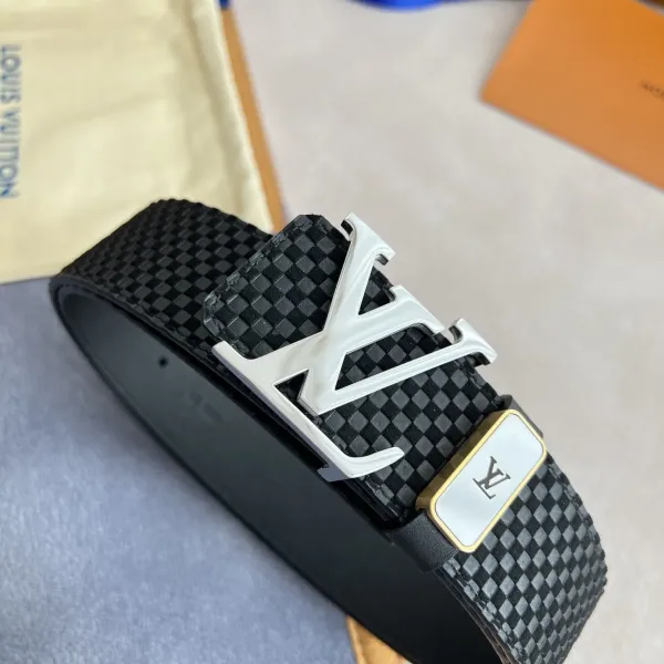 【2026】【LOUIS VUITTON】(ルイヴィトン) 4.0cm   ベルト メンズ