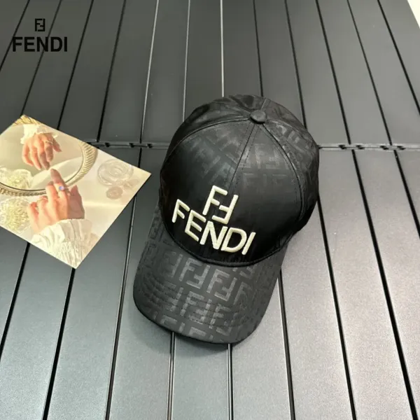【2026】【FENDI  フェンディ】【数量限定】 野球帽 / ハット