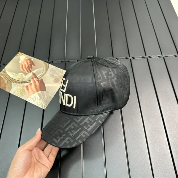 【2026】【FENDI  フェンディ】【数量限定】 野球帽 / ハット