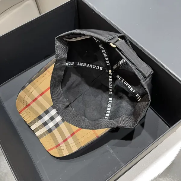 【2026】【BURBERRY  バーバリー】【数量限定】 野球帽 / ハット