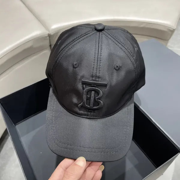 【2026】【BURBERRY  バーバリー】【数量限定】 野球帽 / ハット