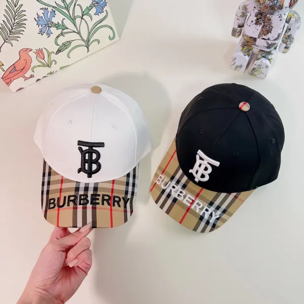 【2026】【BURBERRY  バーバリー】【数量限定】 野球帽 / ハット