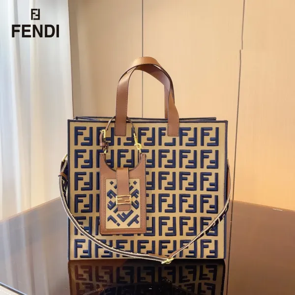 【2026】【FENDI 公式旗艦店】フェンディ ハンドバッグ 当日出荷 好評に付き再入荷!37*18*33CM 【2026】【FENDI 公式旗艦店】フェンディ ハンドバッグ 当日出荷 好評に付き再入荷!37*18*33CM