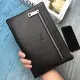 【2026】【FENDI 公式旗艦店】フェンディ クラッチバッグ当日出荷 好評に付き再入荷!28*18CM 【2026】【FENDI 公式旗艦店】フェンディ クラッチバッグ当日出荷 好評に付き再入荷!28*18CM