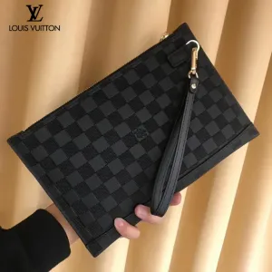 【2026】【LOUIS VUITTON 公式旗艦店】ルイヴィトン クラッチバッグ 当日出荷 好評に付き再入荷!28*18*1CM 【2026】【LOUIS VUITTON 公式旗艦店】ルイヴィトン クラッチバッグ 当日出荷 好評に付き再入荷!28*18*1CM
