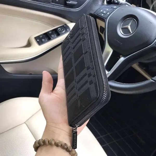 【2026】【BURBERRY 公式旗艦店】バーバリー 財布 当日出荷 好評に付き再入荷!19*10*2.5CM 【2026】【BURBERRY 公式旗艦店】バーバリー 財布 当日出荷 好評に付き再入荷!19*10*2.5CM