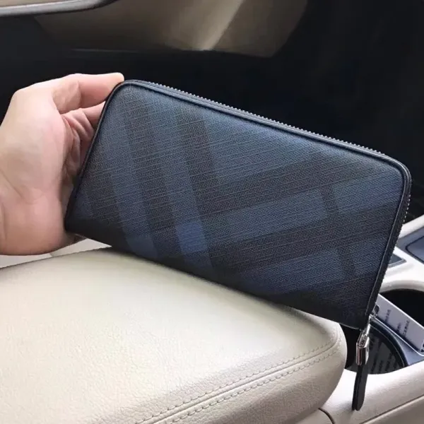 【2026】【BURBERRY 公式旗艦店】バーバリー 財布 当日出荷 好評に付き再入荷!19*10*2CM 【2026】【BURBERRY 公式旗艦店】バーバリー 財布 当日出荷 好評に付き再入荷!19*10*2CM