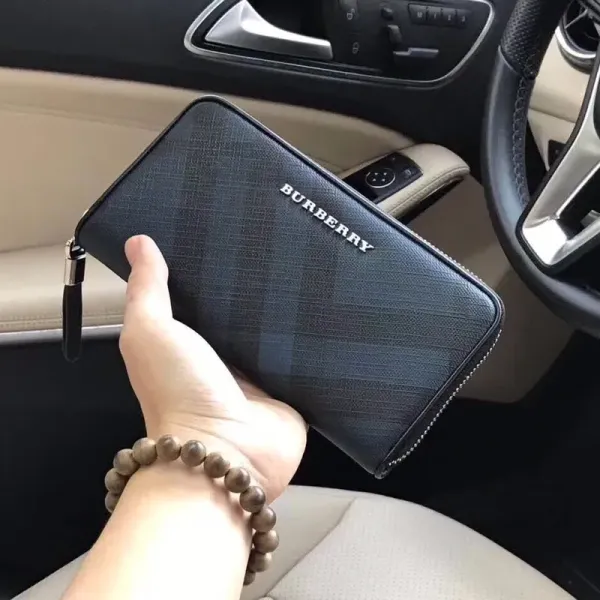 【2026】【BURBERRY 公式旗艦店】バーバリー 財布 当日出荷 好評に付き再入荷!19*10*2CM 【2026】【BURBERRY 公式旗艦店】バーバリー 財布 当日出荷 好評に付き再入荷!19*10*2CM