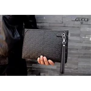 【2026】【GUCCI 公式 旗艦店】クッチ  クラッチバッグ 当日出荷 好評に付き再入荷！28*18*4CM