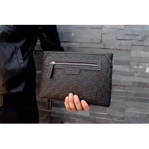 【2026】【GUCCI 公式 旗艦店】クッチ クラッチバッグ 当日出荷 好評に付き再入荷!28*18*4CM 【2026】【GUCCI 公式 旗艦店】クッチ クラッチバッグ 当日出荷 好評に付き再入荷!28*18*4CM