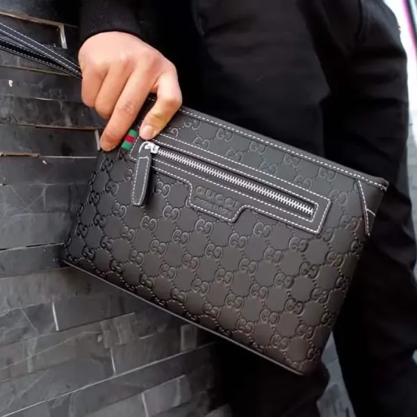 【2026】【GUCCI 公式 旗艦店】クッチ  クラッチバッグ 当日出荷 好評に付き再入荷！28*18*4CM