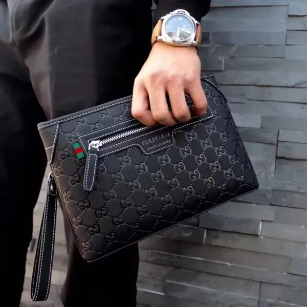 【2026】【GUCCI 公式 旗艦店】クッチ  クラッチバッグ 当日出荷 好評に付き再入荷！28*18*4CM