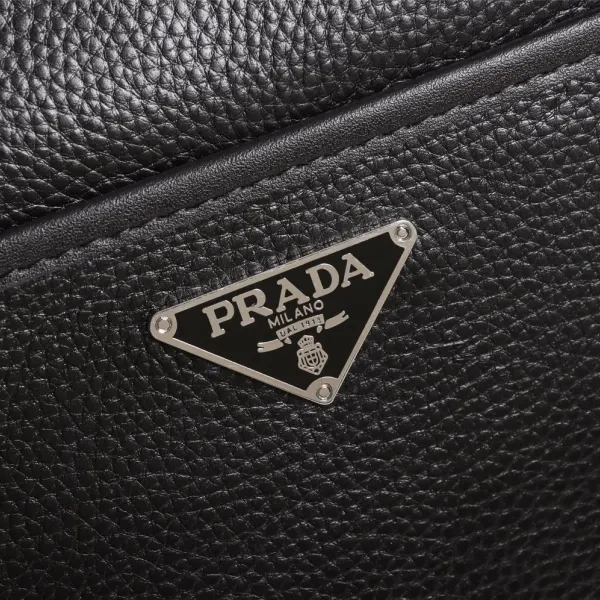【2026】【PRADA 公式旗艦店】プラダ ショルダーバッグ 当日出荷 好評に付き再入荷!25*27*5CM 【2026】【PRADA 公式旗艦店】プラダ ショルダーバッグ 当日出荷 好評に付き再入荷!25*27*5CM