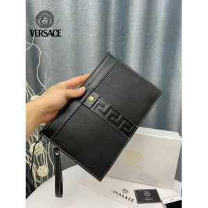 【2026】【VERSACE 公式旗艦店】ヴェルサーチ クラッチバッグ    当日出荷 好評に付き再入荷！29*18CM