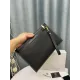 【2026】【VERSACE 公式旗艦店】ヴェルサーチ クラッチバッグ 当日出荷 好評に付き再入荷!29*18CM 【2026】【VERSACE 公式旗艦店】ヴェルサーチ クラッチバッグ 当日出荷 好評に付き再入荷!29*18CM