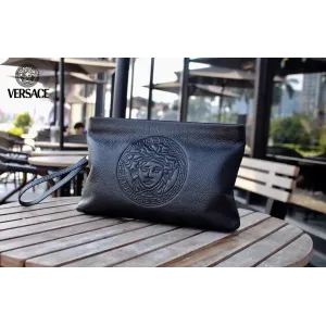 【2026】【VERSACE 公式旗艦店】ヴェルサーチ  クラッチバッグ    当日出荷 好評に付き再入荷！28*17*5CM