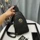 【2026】【VERSACE 公式旗艦店】ヴェルサーチ 胸ポケット 当日出荷 好評に付き再入荷!32*18*6CM 【2026】【VERSACE 公式旗艦店】ヴェルサーチ 胸ポケット 当日出荷 好評に付き再入荷!32*18*6CM