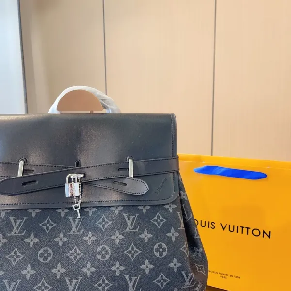 【2026】【 LOUIS VUITTON公式 旗艦店】ルイヴィトン リュックサック 当日出荷 好評に付き再入荷!33*15*43CM 【2026】【 LOUIS VUITTON公式 旗艦店】ルイヴィトン リュックサック 当日出荷 好評に付き再入荷!33*15*43CM
