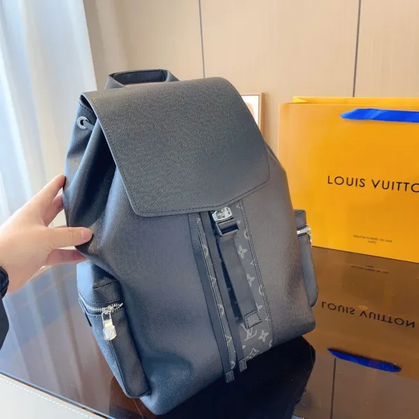 【2026】【 LOUIS VUITTON公式 旗艦店】ルイヴィトン   リュックサック   当日出荷 好評に付き再入荷！28*16*42CM