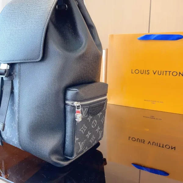 【2026】【 LOUIS VUITTON公式 旗艦店】ルイヴィトン   リュックサック   当日出荷 好評に付き再入荷！28*16*42CM