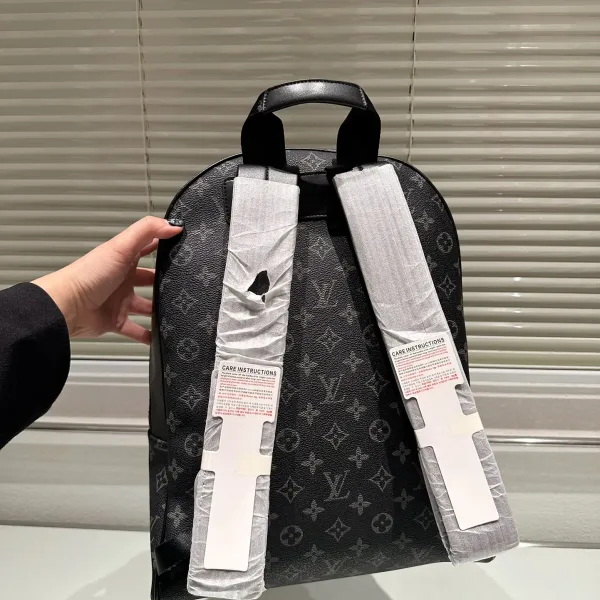 【2026】【 LOUIS VUITTON公式 旗艦店】ルイヴィトン リュックサック 当日出荷 好評に付き再入荷!33*42CM 【2026】【 LOUIS VUITTON公式 旗艦店】ルイヴィトン リュックサック 当日出荷 好評に付き再入荷!33*42CM