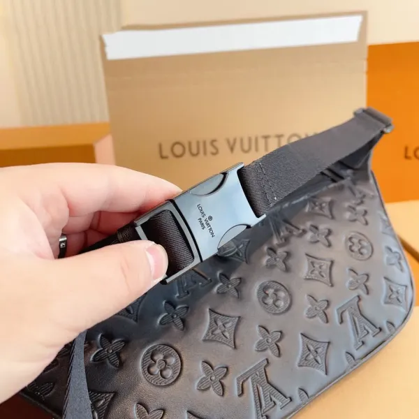 【2026】【 LOUIS VUITTON公式 旗艦店】ルイヴィトン   ウエストポーチ   当日出荷 好評に付き再入荷！30*8*14CM