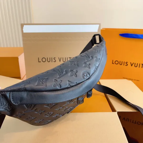 【2026】【 LOUIS VUITTON公式 旗艦店】ルイヴィトン   ウエストポーチ   当日出荷 好評に付き再入荷！30*8*14CM