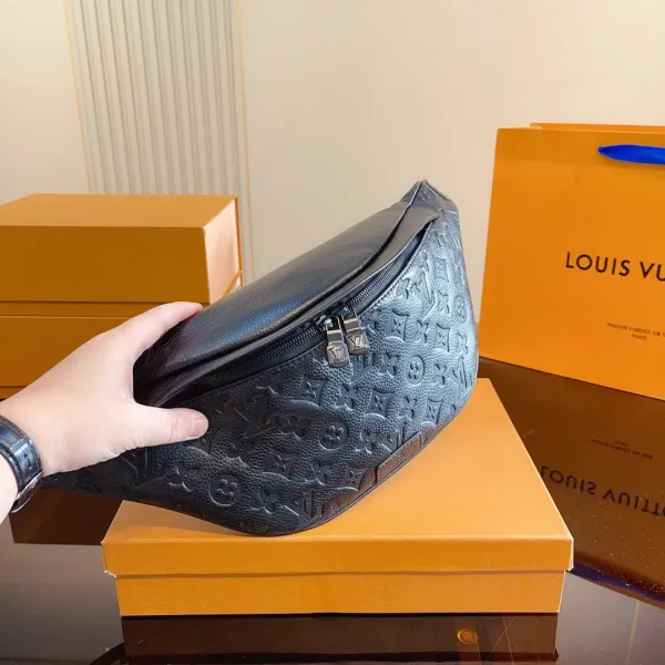 【2026】【 LOUIS VUITTON公式 旗艦店】ルイヴィトン ウエストポーチ 当日出荷 好評に付き再入荷!35*10*16CM 【2026】【 LOUIS VUITTON公式 旗艦店】ルイヴィトン ウエストポーチ 当日出荷 好評に付き再入荷!35*10*16CM