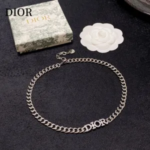 【2026】【DIOR】ネックレス、新しいネックレス万能シンプルファッションオーナメント 【2026】【DIOR】ネックレス、新しいネックレス万能シンプルファッションオーナメント