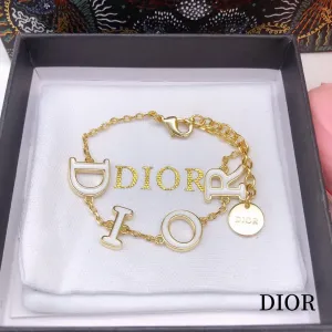 【2026】【DIOR】ブレスレット、ファッションシンプルなスタイル 【2026】【DIOR】ブレスレット、ファッションシンプルなスタイル