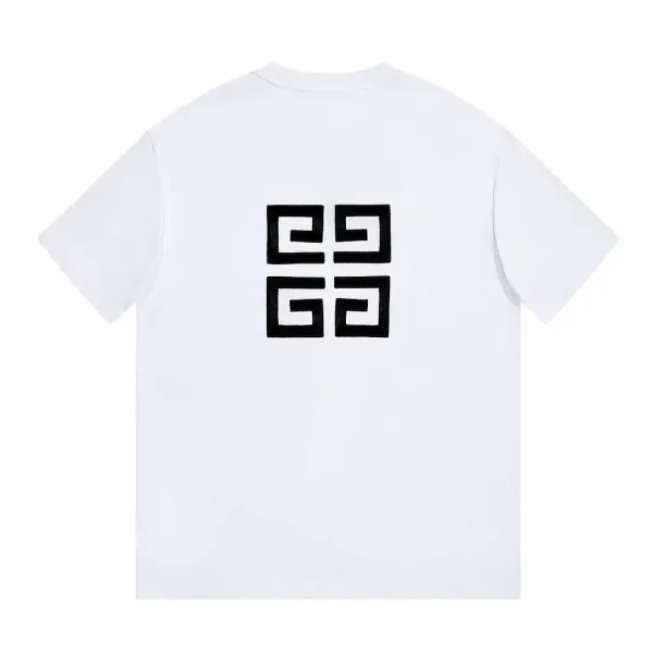 【2026】【GIVENCHY 公式旗艦店】ジバンシー Tシャツご好評に付き再入荷! 【2026】【GIVENCHY 公式旗艦店】ジバンシー Tシャツご好評に付き再入荷!