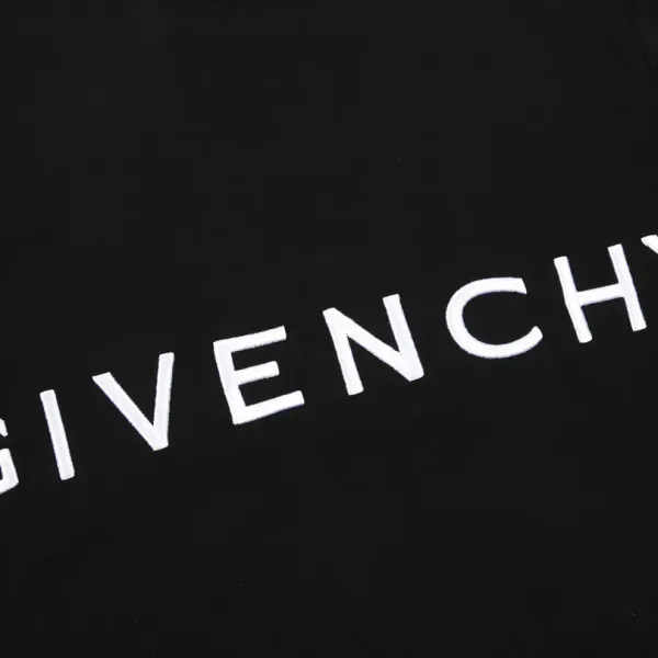 【2026】【GIVENCHY 公式旗艦店】ジバンシー Tシャツご好評に付き再入荷! 【2026】【GIVENCHY 公式旗艦店】ジバンシー Tシャツご好評に付き再入荷!