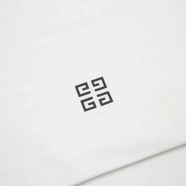 【2026】【GIVENCHY 公式旗艦店】ジバンシー Tシャツご好評に付き再入荷! 【2026】【GIVENCHY 公式旗艦店】ジバンシー Tシャツご好評に付き再入荷!