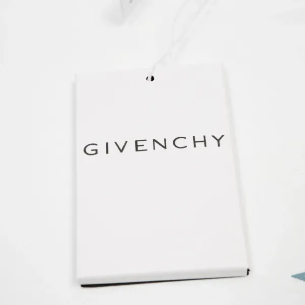 【2026】【GIVENCHY 公式旗艦店】ジバンシー Tシャツご好評に付き再入荷! 【2026】【GIVENCHY 公式旗艦店】ジバンシー Tシャツご好評に付き再入荷!