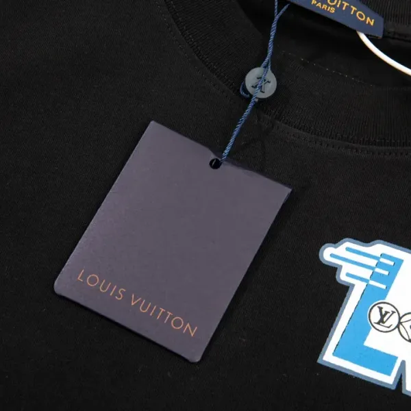 【2026】【 LOUIS VUITTON   公式旗艦店】 ルイヴィトン    Tシャツご好評に付き再入荷！