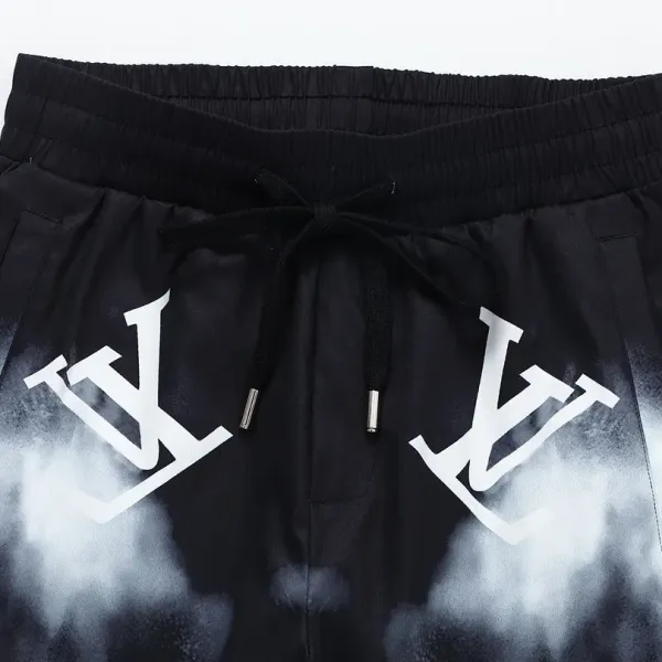 【2026】【LOUIS VUITTON 公式旗艦店】 ルイヴィトン ショートパンツ ご好評に付き再入荷! 【2026】【LOUIS VUITTON 公式旗艦店】 ルイヴィトン ショートパンツ ご好評に付き再入荷!